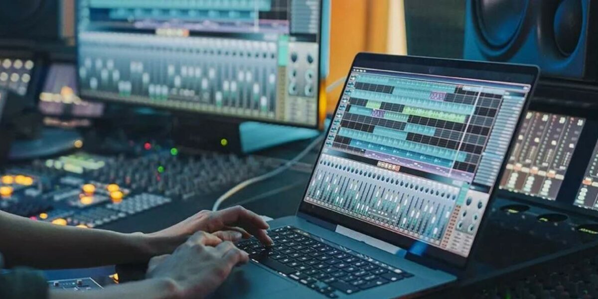 Producteur de musique : 10 contacts pour proposer ta collaboration