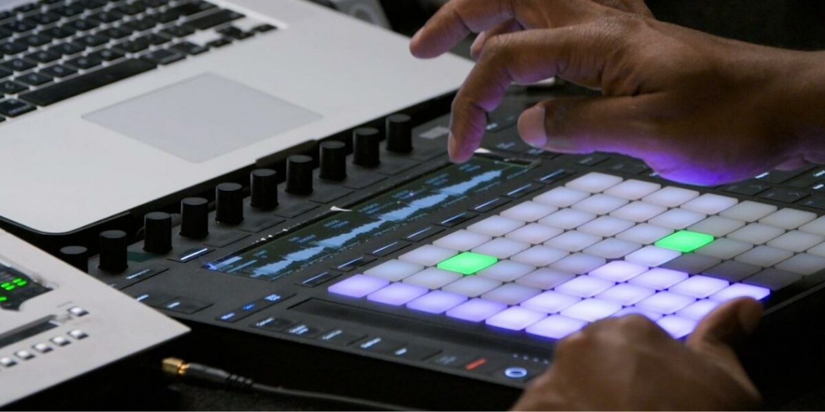 Beatmaker : Fiche Métier, Salaire, Compétences