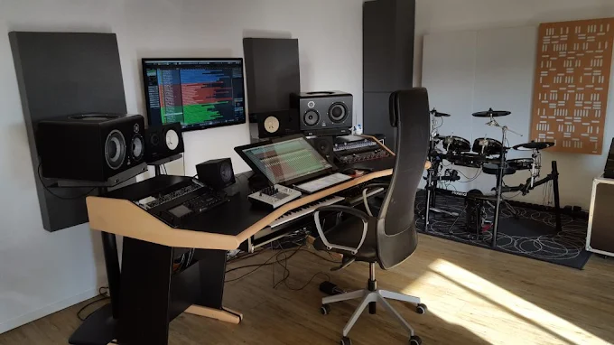 bLAsT Studio Nice